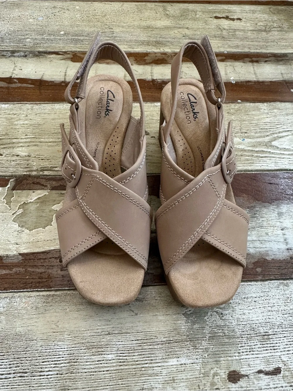 Clarks Collection Women's Nerisa Pace Leather Wedges Sand - 7 Medium